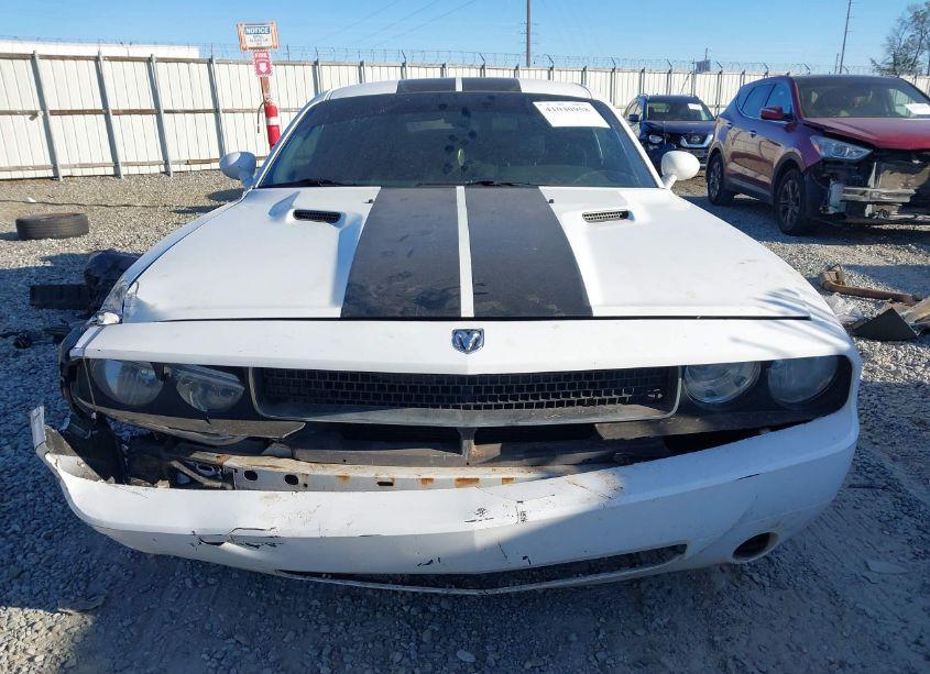 Photo 13 of 2010 Dodge Challenger SE (VIN 2B3CJ4DV5AH319383)
