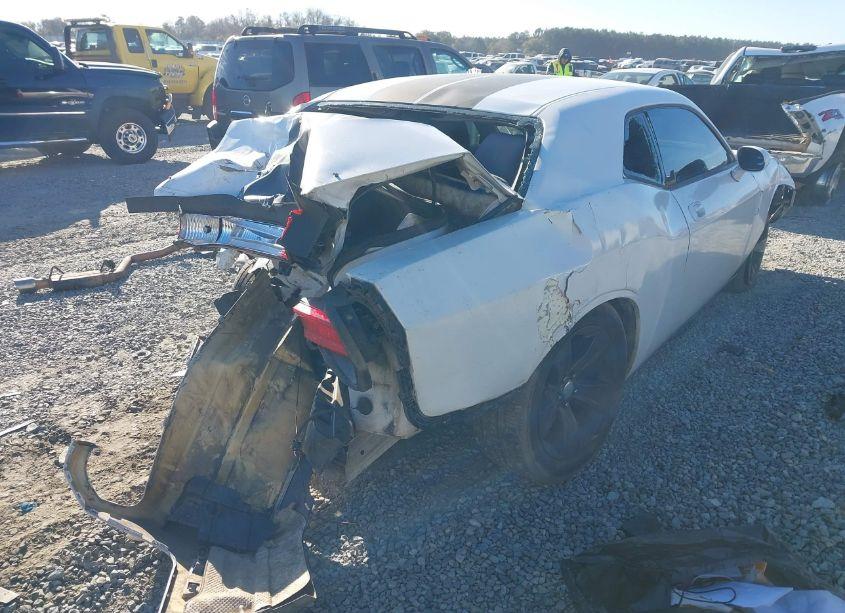 Photo 6 of 2010 Dodge Challenger SE (VIN 2B3CJ4DV5AH319383)