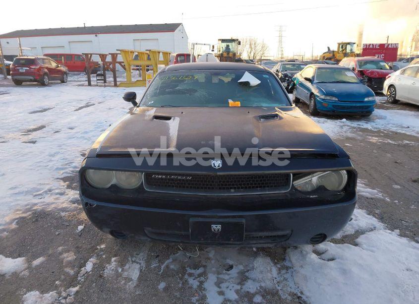 Photo 12 of 2010 Dodge Challenger SE (VIN 2B3CJ4DV7AH208334)
