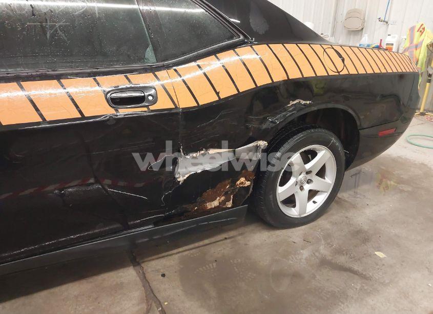 Photo 17 of 2010 Dodge Challenger SE (VIN 2B3CJ4DV7AH208334)