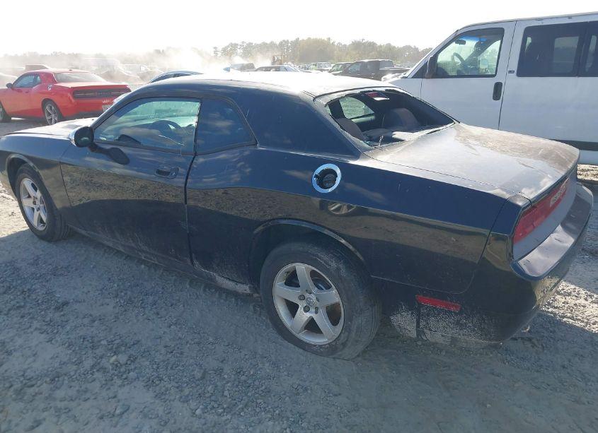 Photo 3 of 2010 Dodge Challenger SE (VIN 2B3CJ4DV8AH199577)