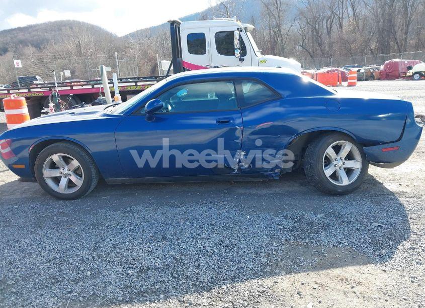 Photo 14 of 2010 Dodge Challenger SE (VIN 2B3CJ4DV8AH319135)