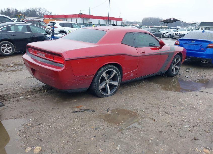 Photo 4 of 2010 Dodge Challenger SE (VIN 2B3CJ4DV9AH278921)