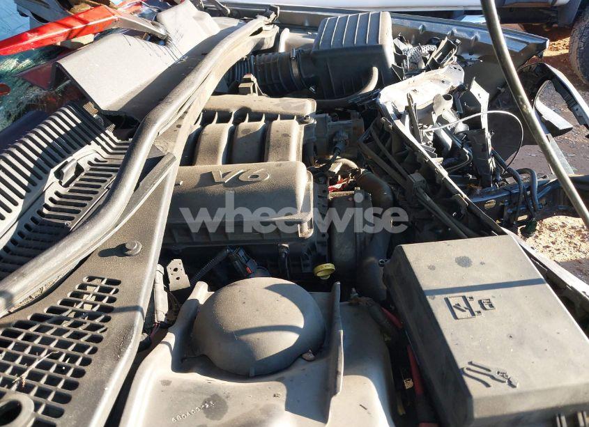 Photo 10 of 2010 Dodge Challenger SE (VIN 2B3CJ4DV9AH318480)