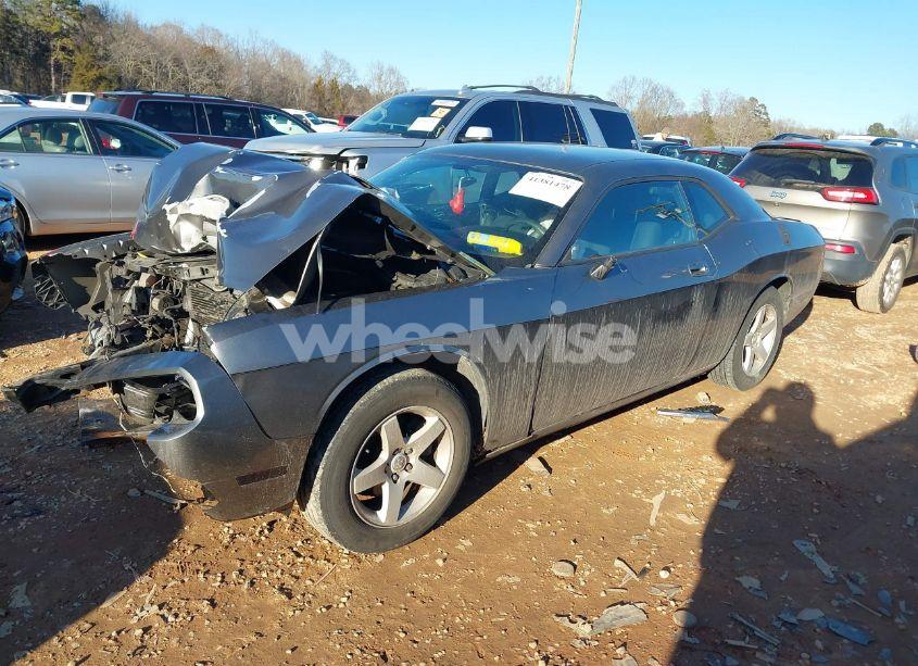 Photo 14 of 2010 Dodge Challenger SE (VIN 2B3CJ4DV9AH318480)