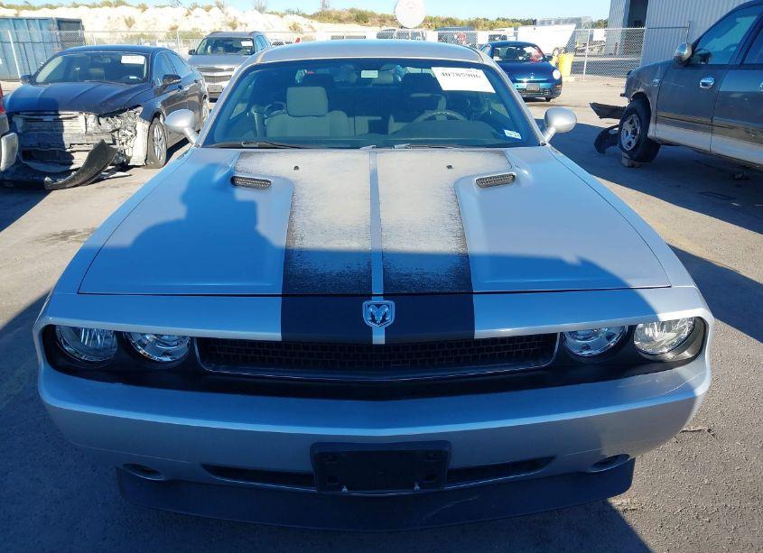 Photo 12 of 2010 Dodge Challenger SE (VIN 2B3CJ4DVXAH179573)