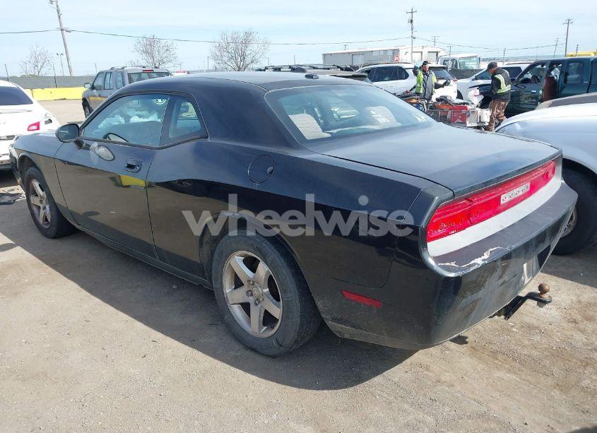 Photo 3 of 2010 Dodge Challenger SE (VIN 2B3CJ4DVXAH238640)