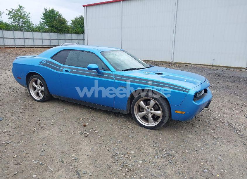 2010 Dodge Challenger R/T (VIN 2B3CJ5DT0AH146232) main photo