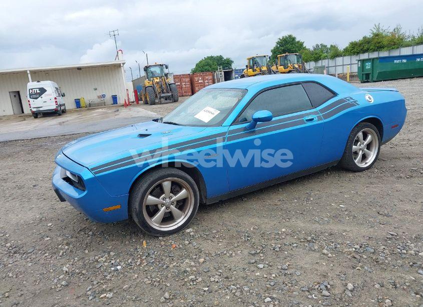 Photo 2 of 2010 Dodge Challenger R/T (VIN 2B3CJ5DT0AH146232)