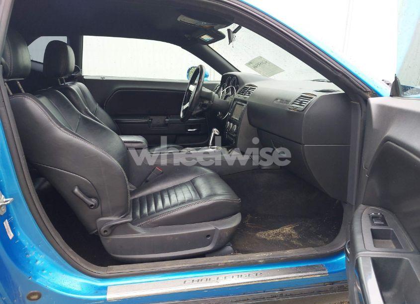 Photo 5 of 2010 Dodge Challenger R/T (VIN 2B3CJ5DT0AH146232)