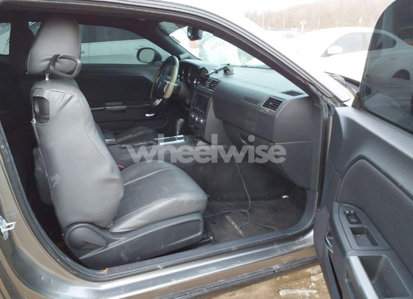 Photo 5 of 2011 Dodge Challenger R/T (VIN 2B3CJ5DT4BH602458)