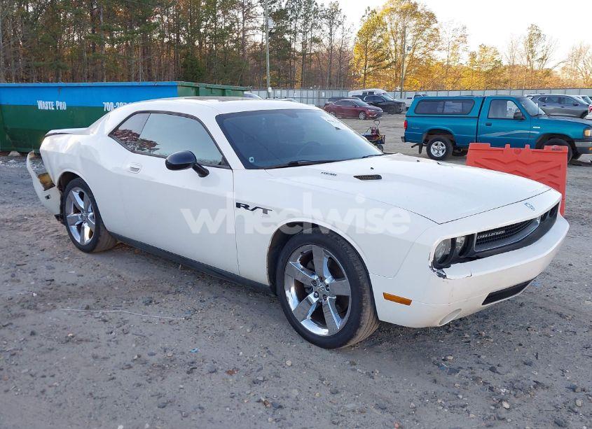 2010 Dodge Challenger R/T (VIN 2B3CJ5DT5AH111556) main photo