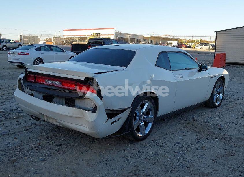 Photo 4 of 2010 Dodge Challenger R/T (VIN 2B3CJ5DT5AH111556)
