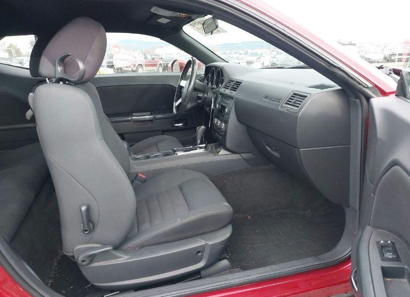 Photo 5 of 2010 Dodge Challenger R/T (VIN 2B3CJ5DT5AH308971)