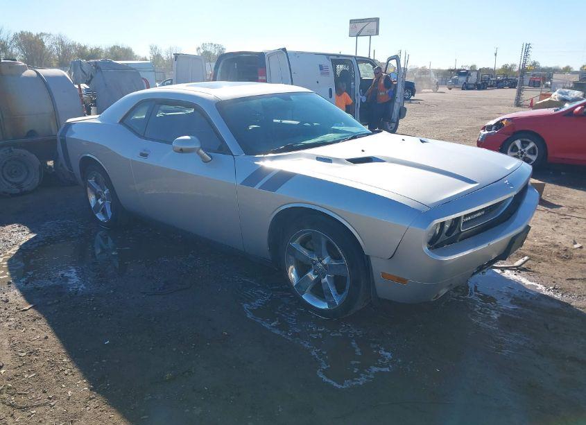 2010 Dodge Challenger R/T (VIN 2B3CJ5DT8AH103676) main photo