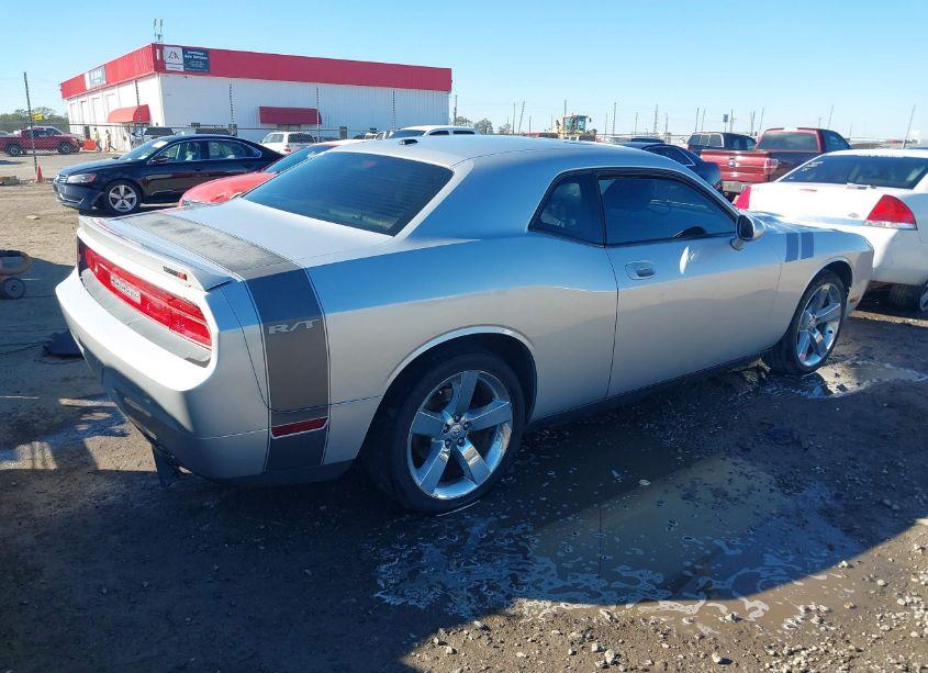 Photo 4 of 2010 Dodge Challenger R/T (VIN 2B3CJ5DT8AH103676)