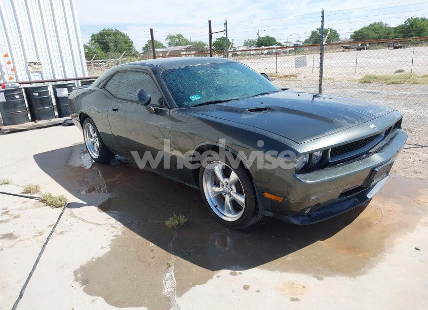 2010 Dodge Challenger R/T (VIN 2B3CJ5DTXAH270086) main photo