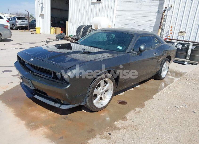 Photo 2 of 2010 Dodge Challenger R/T (VIN 2B3CJ5DTXAH270086)