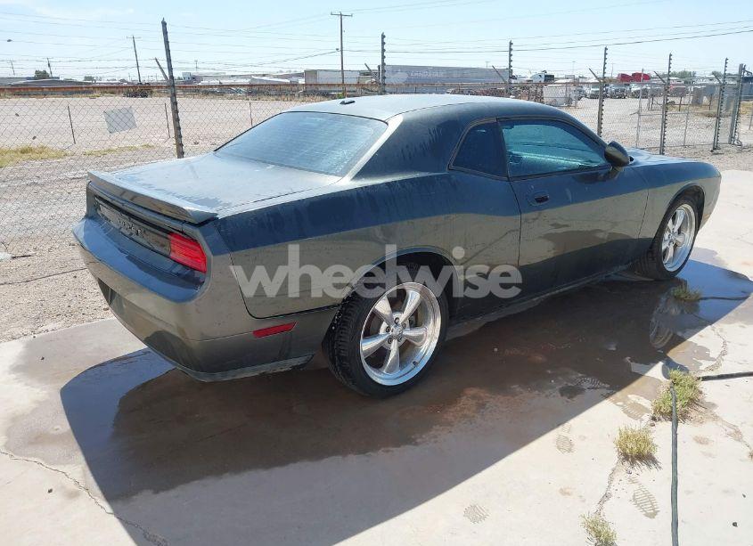 Photo 4 of 2010 Dodge Challenger R/T (VIN 2B3CJ5DTXAH270086)