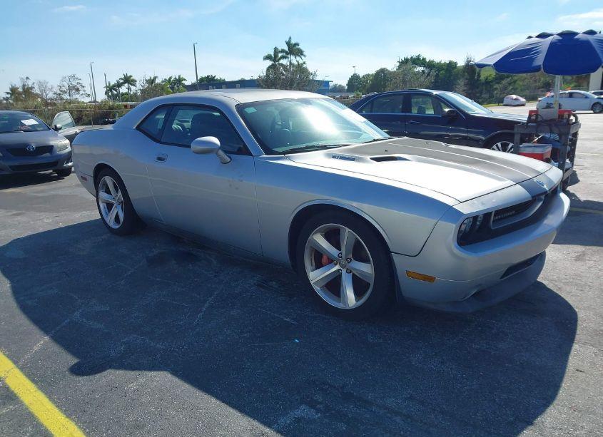 2010 Dodge Challenger SRT-8 (VIN 2B3CJ7DW2AH208705) main photo