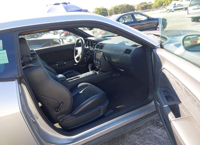 Photo 5 of 2010 Dodge Challenger SRT-8 (VIN 2B3CJ7DW2AH208705)