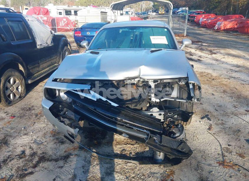 Photo 13 of 2010 Dodge Challenger SRT8 (VIN 2B3CJ7DW6AH211624)