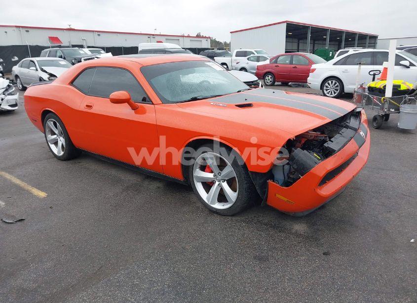 2010 Dodge Challenger SRT8 (VIN 2B3CJ7DW6AH296450) main photo