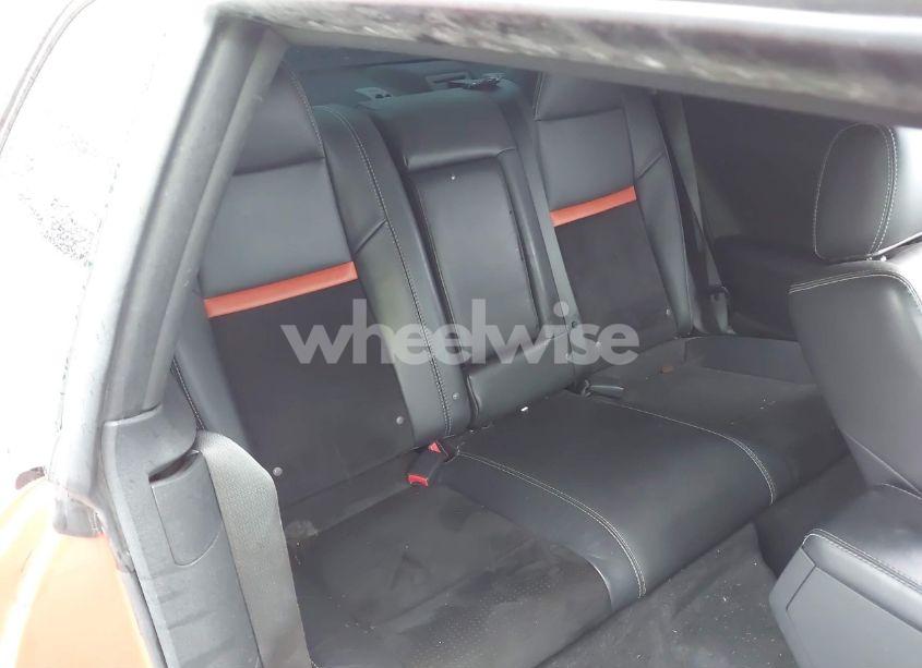 Photo 8 of 2010 Dodge Challenger SRT8 (VIN 2B3CJ7DW6AH296450)