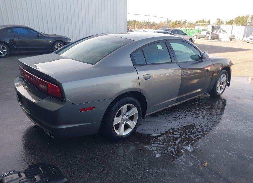 Photo 4 of 2011 Dodge Charger (VIN 2B3CL3CG0BH607966)