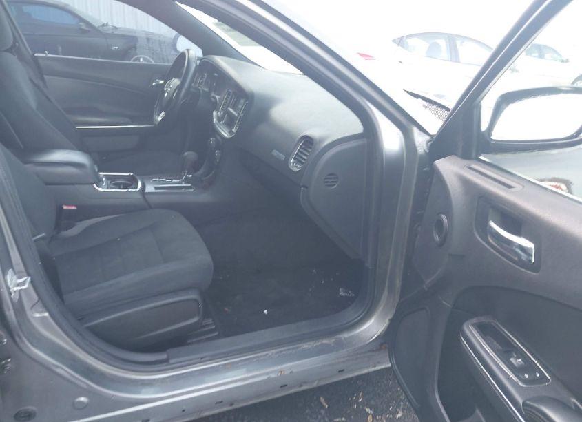 Photo 5 of 2011 Dodge Charger (VIN 2B3CL3CG0BH607966)