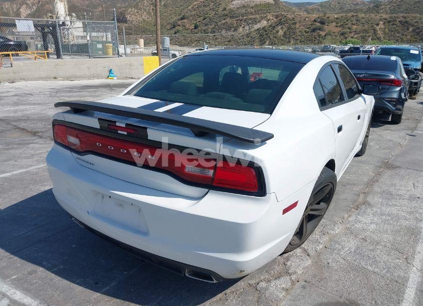 Photo 4 of 2011 Dodge Charger (VIN 2B3CL3CG1BH578218)