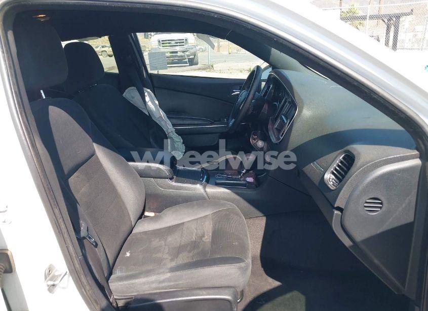 Photo 5 of 2011 Dodge Charger (VIN 2B3CL3CG1BH578218)