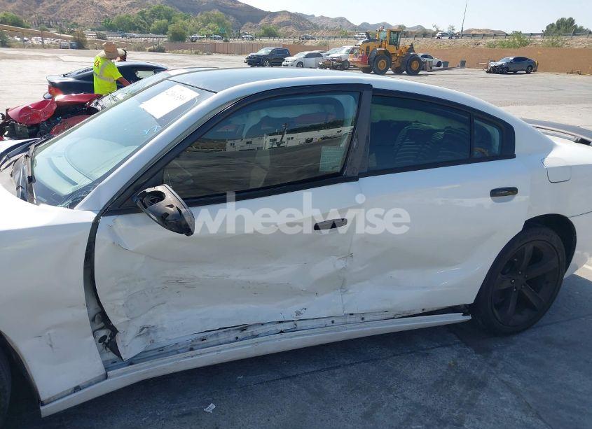 Photo 6 of 2011 Dodge Charger (VIN 2B3CL3CG1BH578218)