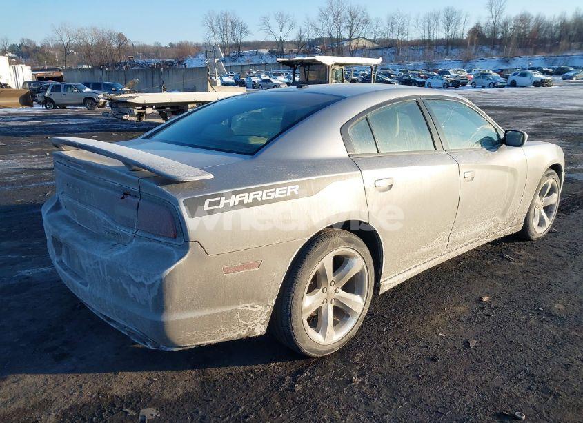 Photo 4 of 2011 Dodge Charger (VIN 2B3CL3CG2BH520344)