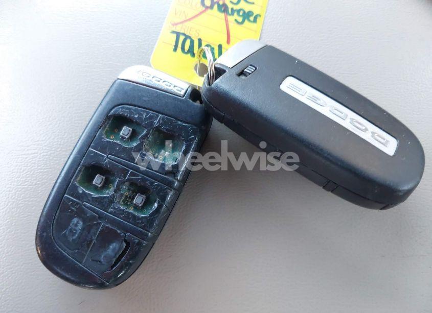 Photo 11 of 2011 Dodge Charger (VIN 2B3CL3CG2BH542960)