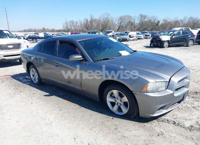 2011 Dodge Charger (VIN 2B3CL3CG3BH586613) main photo