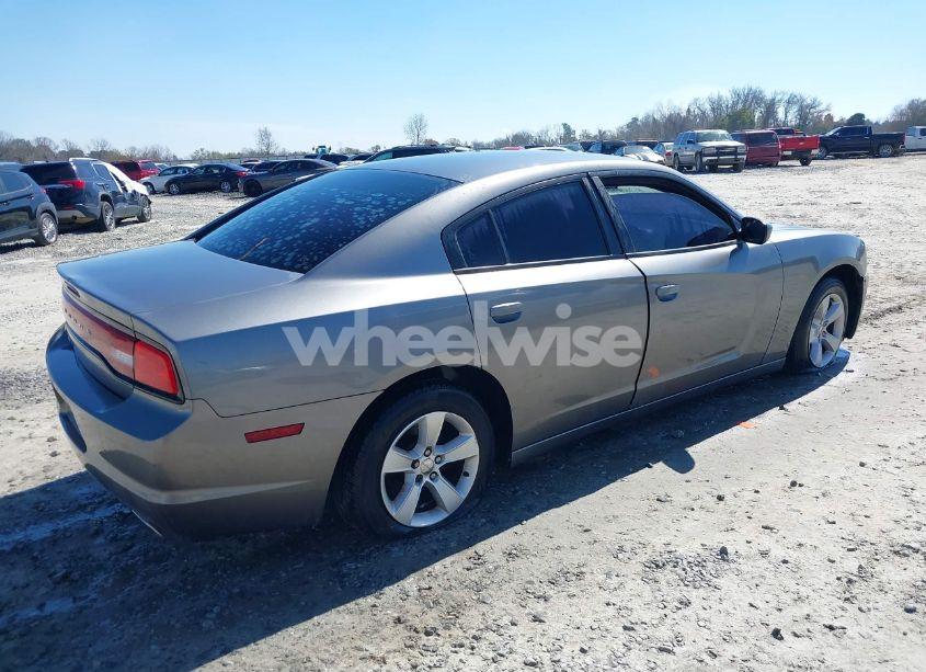 Photo 4 of 2011 Dodge Charger (VIN 2B3CL3CG3BH586613)
