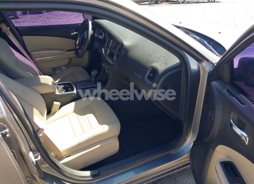 Photo 5 of 2011 Dodge Charger (VIN 2B3CL3CG3BH586613)