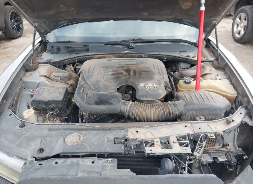 Photo 10 of 2011 Dodge Charger (VIN 2B3CL3CG5BH566265)