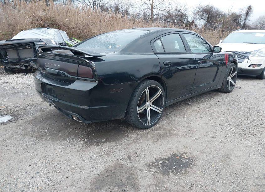Photo 4 of 2011 Dodge Charger (VIN 2B3CL3CG5BH593384)