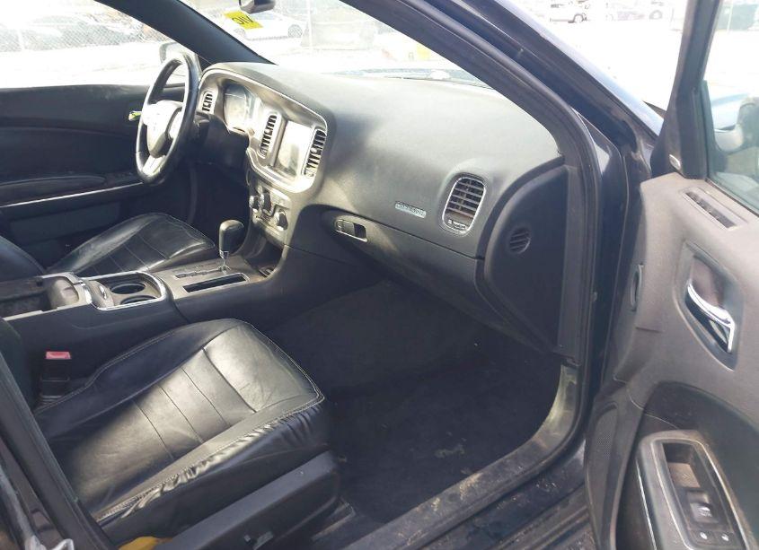 Photo 5 of 2011 Dodge Charger (VIN 2B3CL3CG6BH521268)