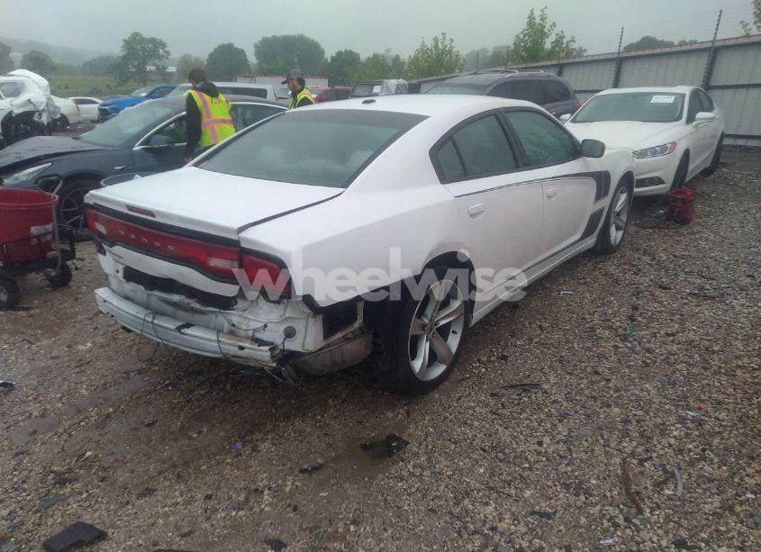 Photo 4 of 2011 Dodge Charger (VIN 2B3CL3CG6BH535588)