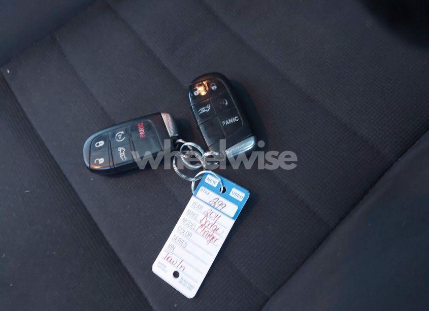 Photo 11 of 2011 Dodge Charger (VIN 2B3CL3CG6BH554996)