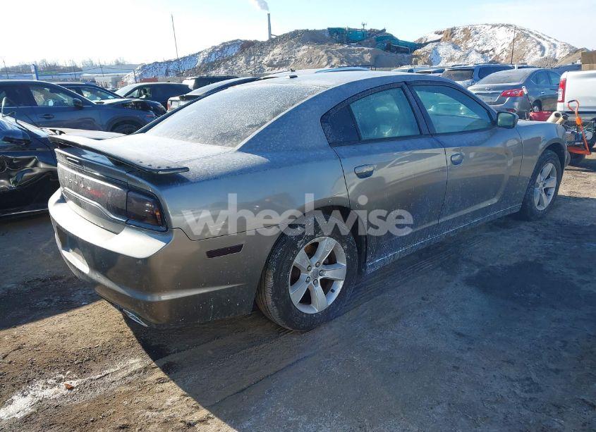 Photo 4 of 2011 Dodge Charger (VIN 2B3CL3CG6BH576058)