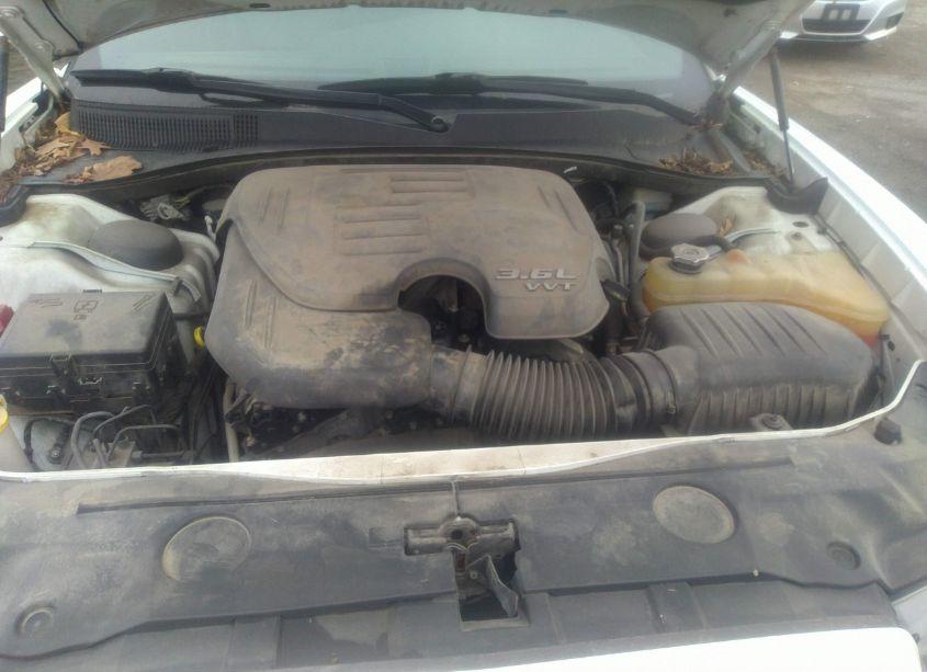 Photo 10 of 2011 Dodge Charger (VIN 2B3CL3CG6BH591532)