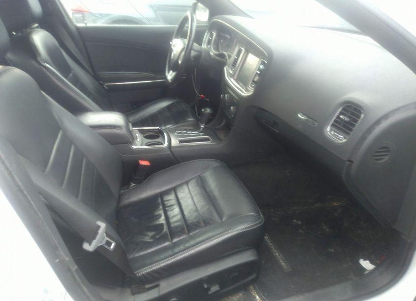 Photo 5 of 2011 Dodge Charger (VIN 2B3CL3CG6BH591532)