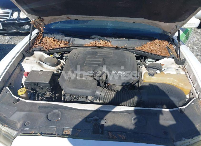 Photo 10 of 2011 Dodge Charger (VIN 2B3CL3CG6BH607065)