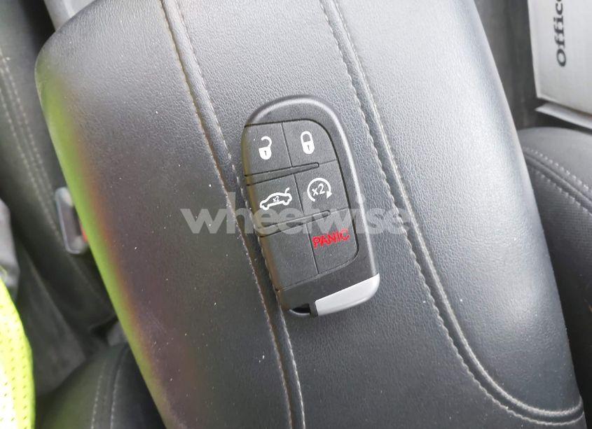 Photo 11 of 2011 Dodge Charger (VIN 2B3CL3CG6BH607065)