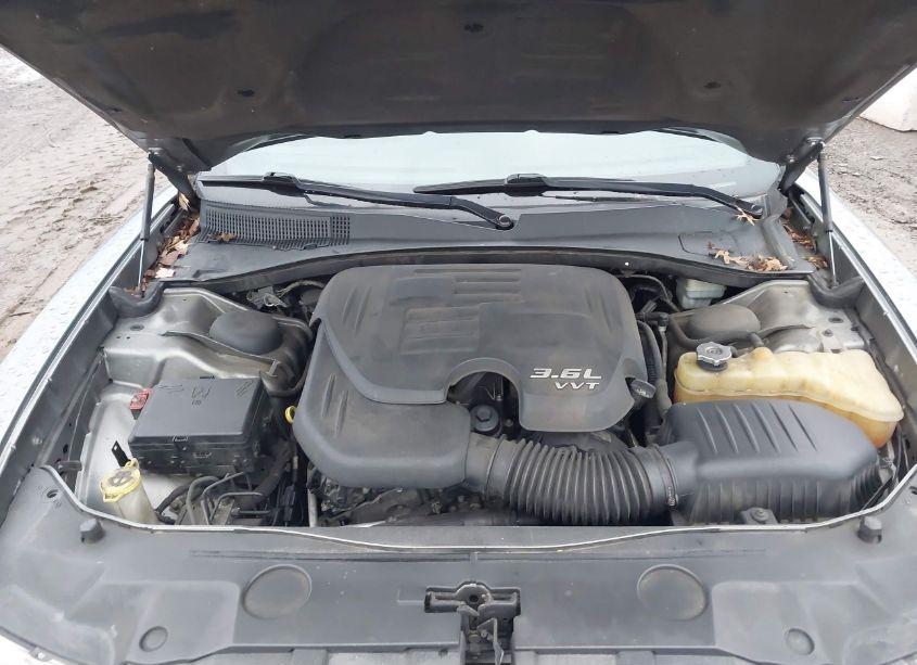 Photo 10 of 2011 Dodge Charger (VIN 2B3CL3CG7BH577655)