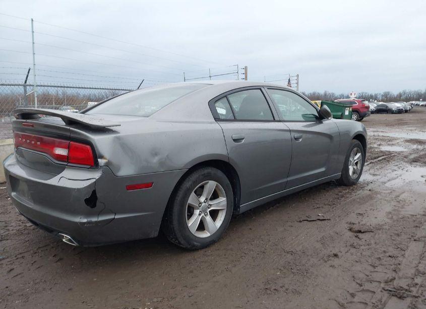 Photo 4 of 2011 Dodge Charger (VIN 2B3CL3CG7BH577655)